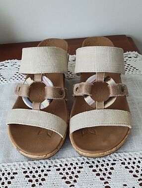 Skechers White and Brown Luxe Foam Slip-On Sandal